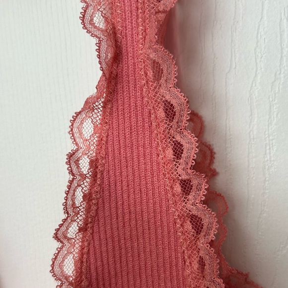 NWOT Peachy Pink Ribbed Crop Tank - Picture 9 of 9